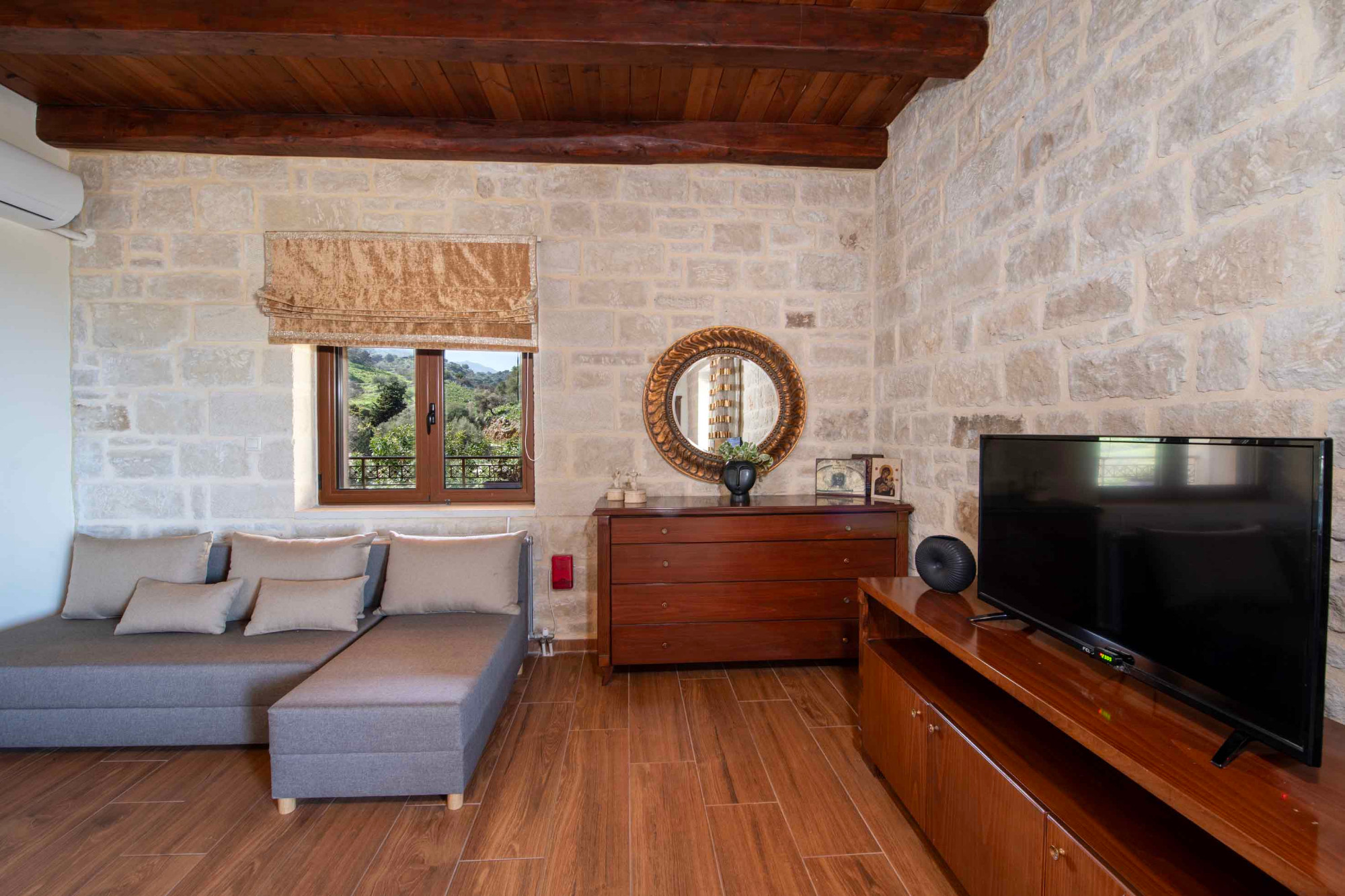 Geroulios Kastro Villa 1