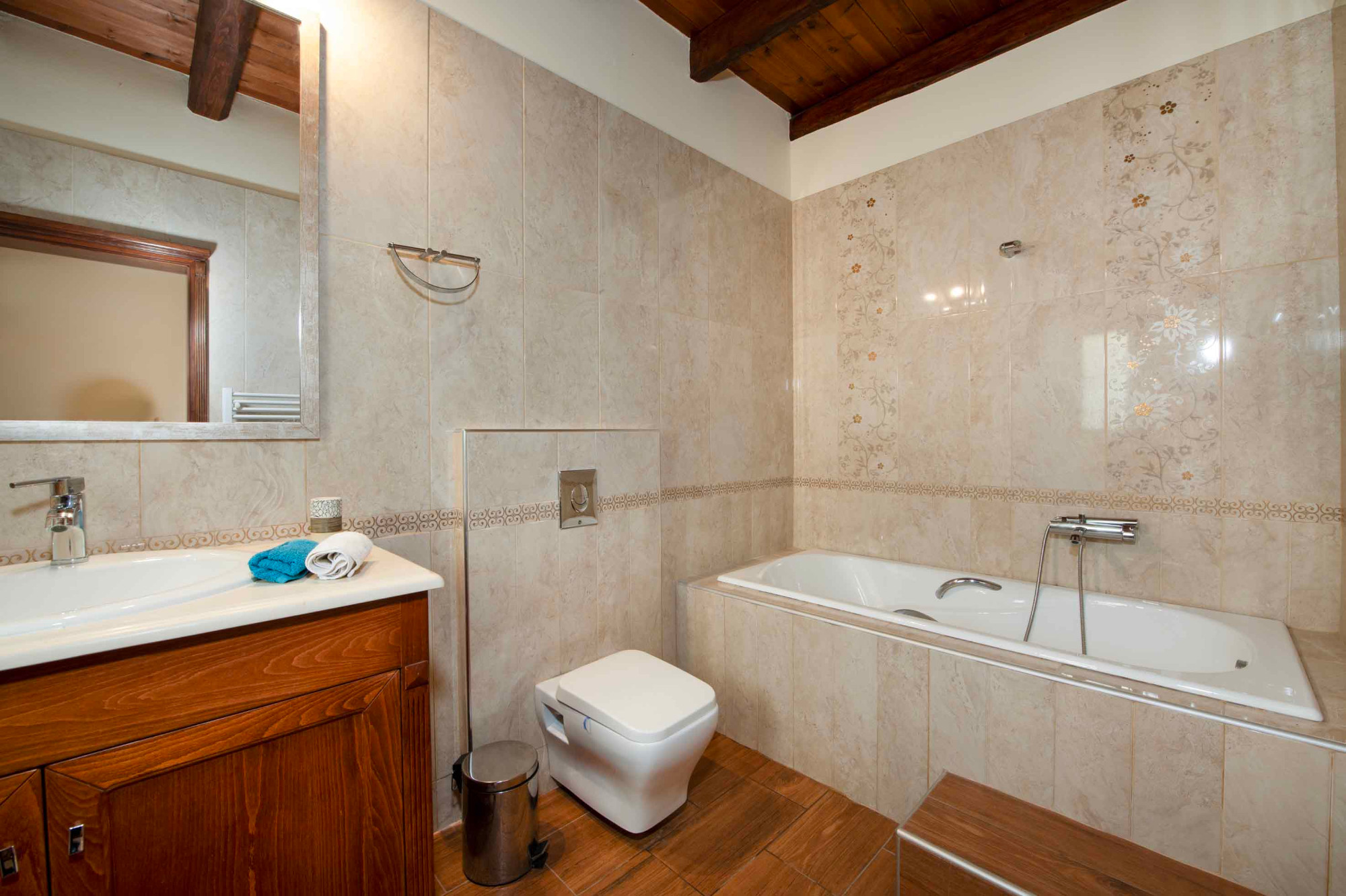 Geroulios Kastro Villa 1