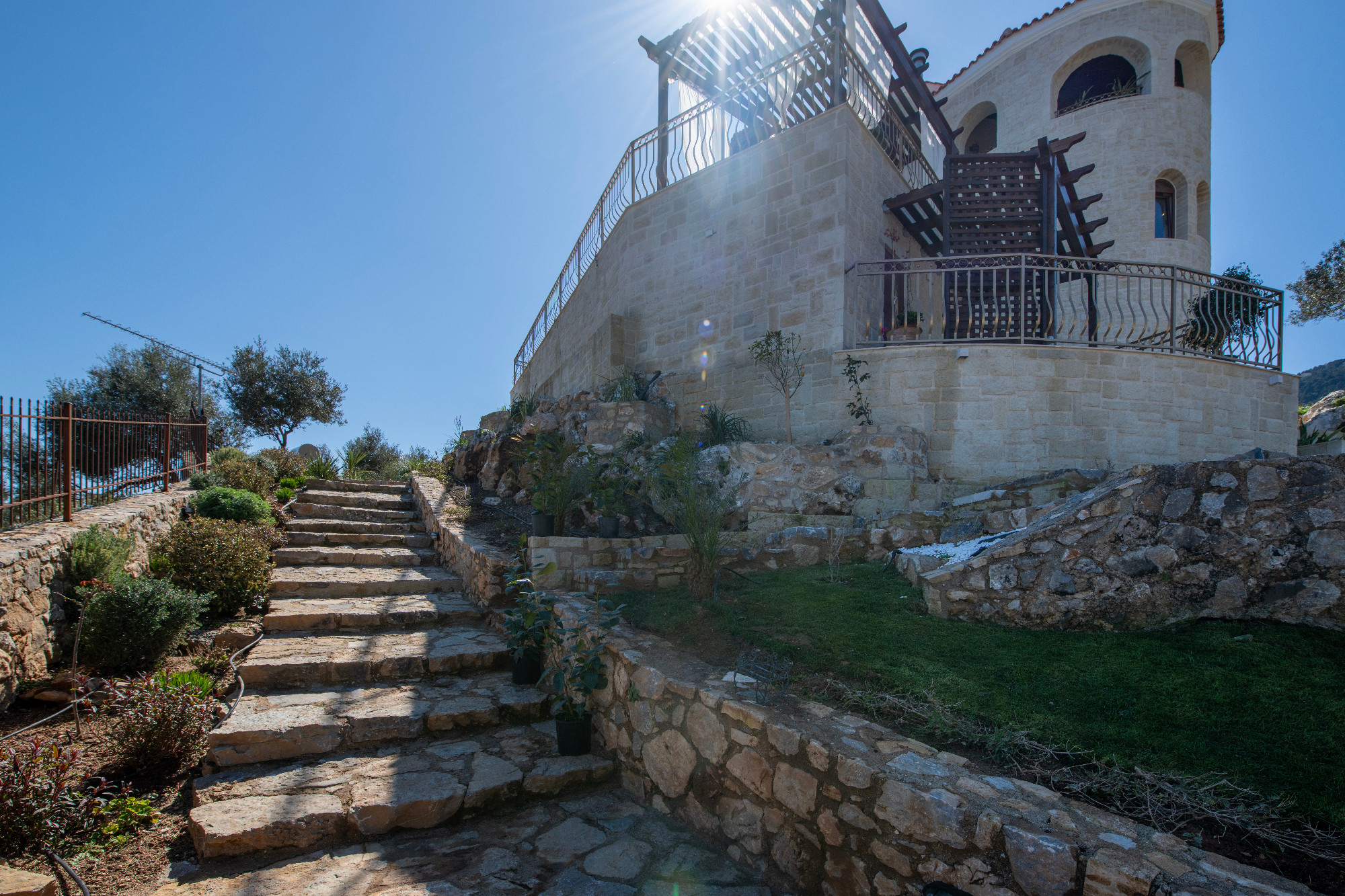 Geroulios Kastro Villa Complex 