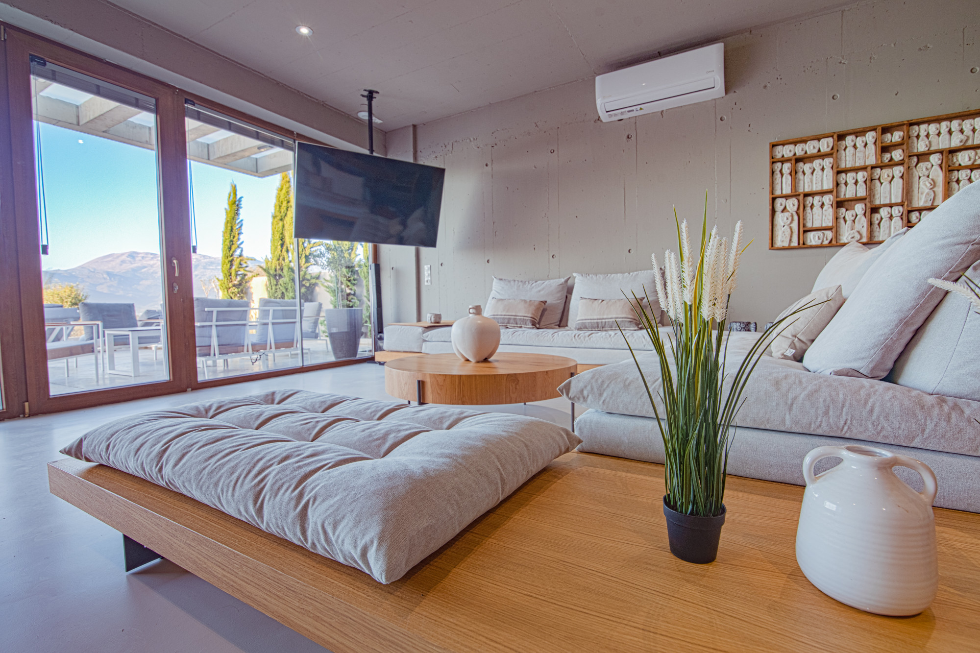 Marnos Green Luxury Grand Villa