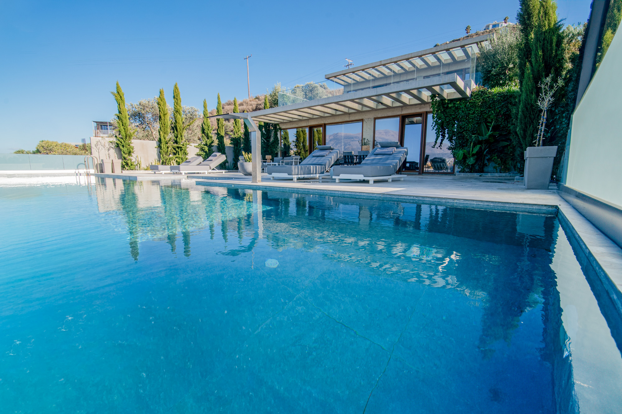 Marnos Green Luxury Grand Villa