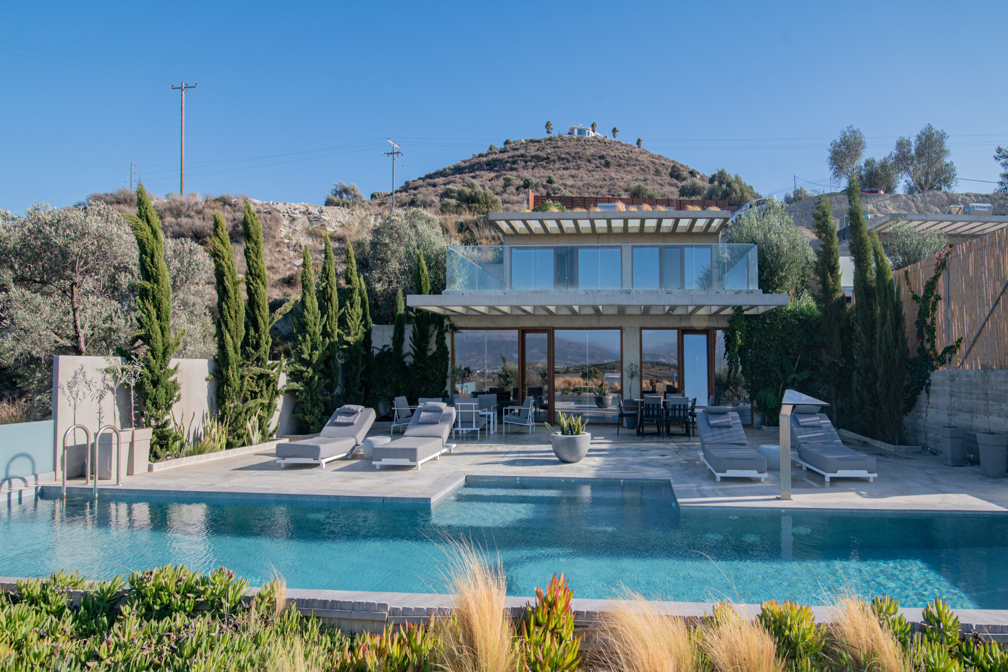 Marnos Green Luxury Grand Villa